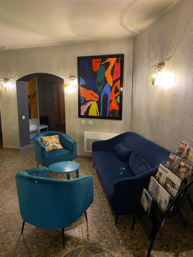 Hotel La Roseliere Saint-Quentin-Fallavier Exterior foto